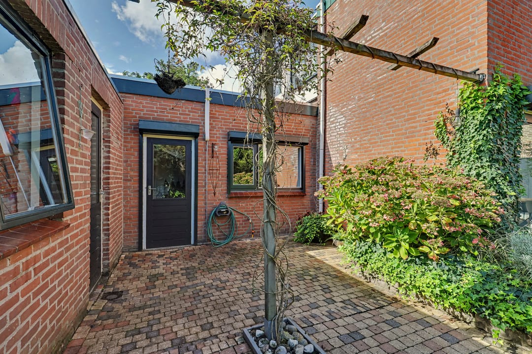 Photo 38 of Koestraat 25