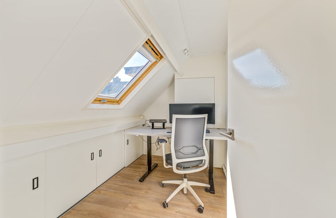 Photo 38 of Huizerpoortstraat 30