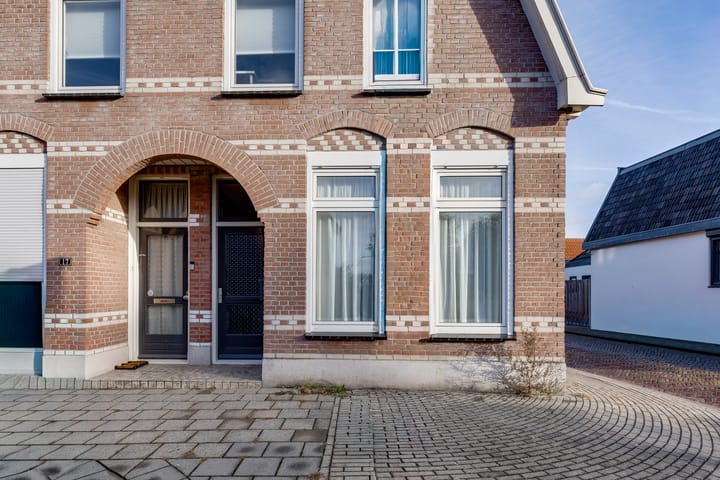 Photo 2 of Beukenhorstweg 19
