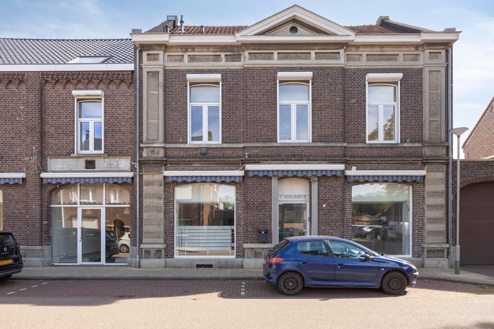 Photo 3 of Grotestraat 6