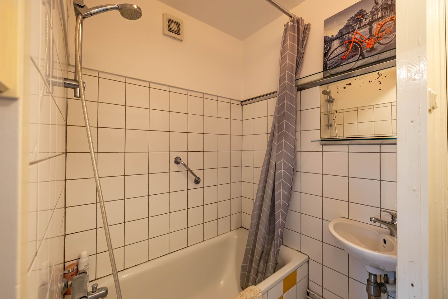 Photo 44 of K. de Vriezestraat 52