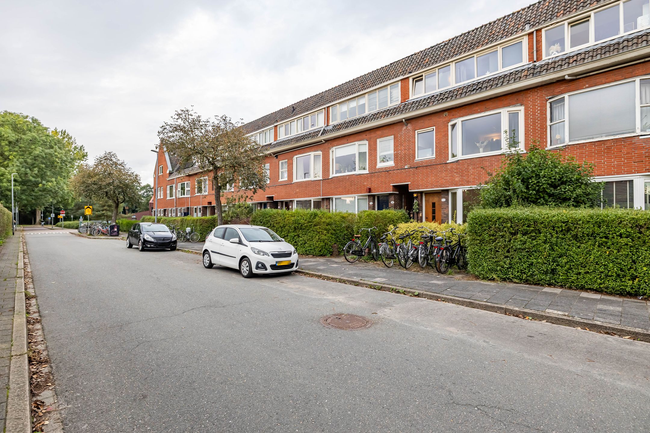 Photo 9 of K. de Vriezestraat 52