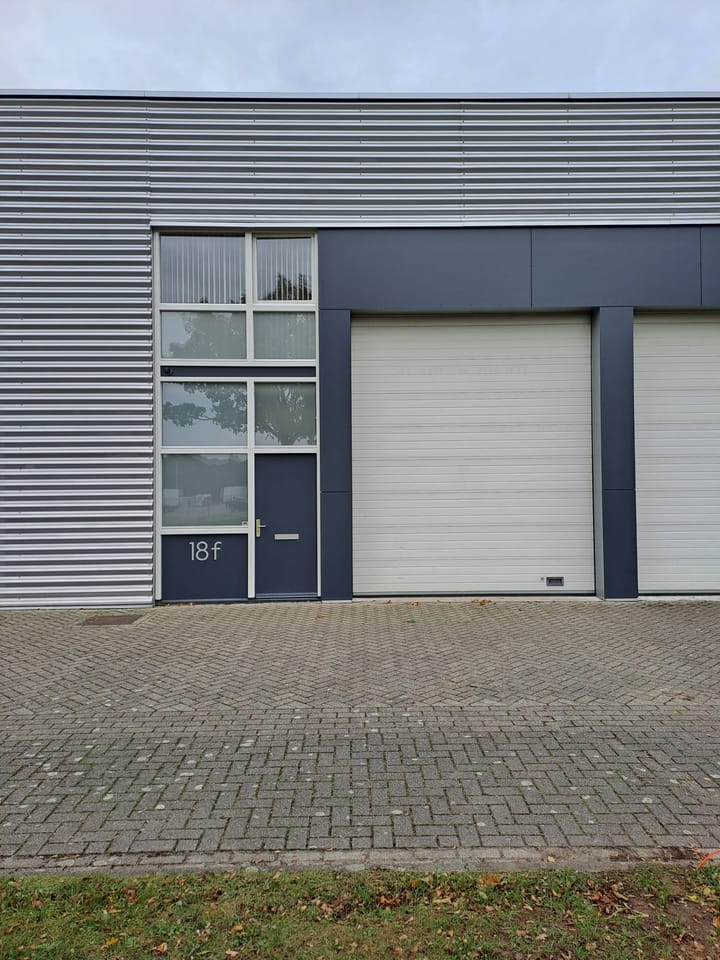 De Grens 18-F
