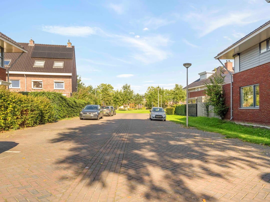 Photo 43 of Bruidsbloemlaan 39