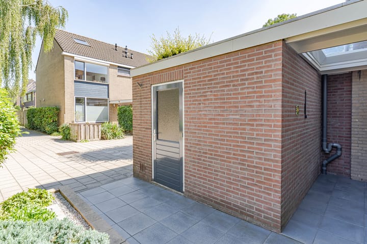 Foto 4 van Mondriaanplantsoen 9