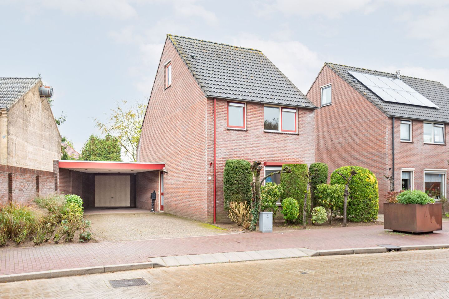 Foto 1 van Veldstraat 1