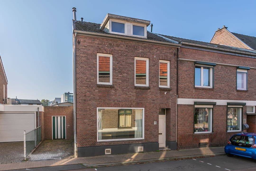 Photo 31 of Chevremontstraat 37