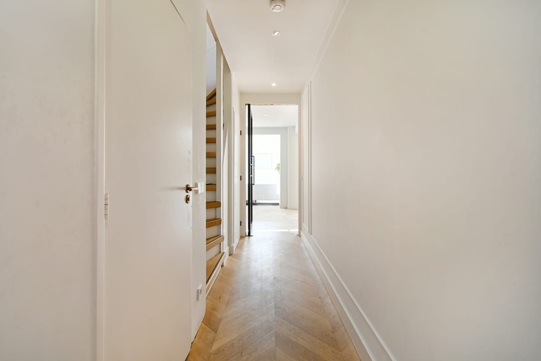 Photo 7 of Nieuwerkerkerstraat 10