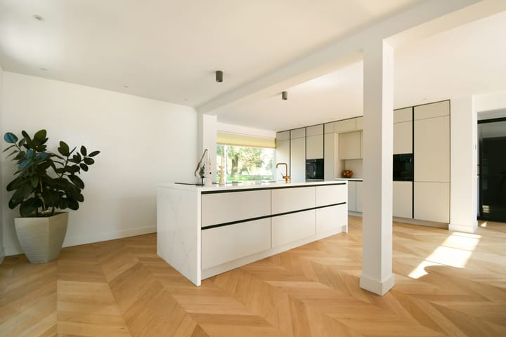 Photo 3 of Nieuwerkerkerstraat 10