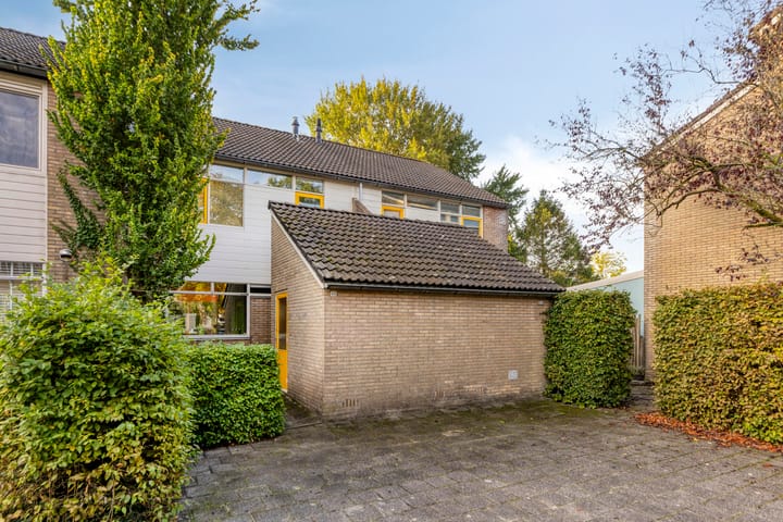 Tussenwoning te koop: Waterbies 69, Leeuwarden