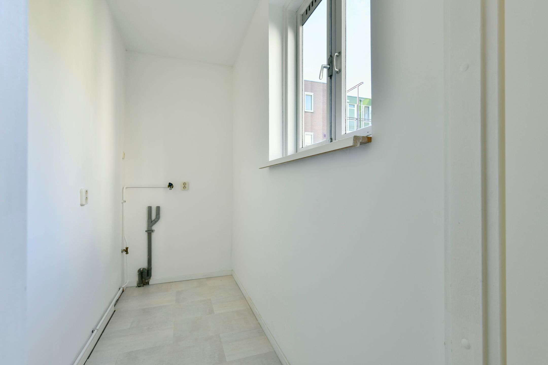 Photo 12 of Nieuwe Wagenstraat 8-B