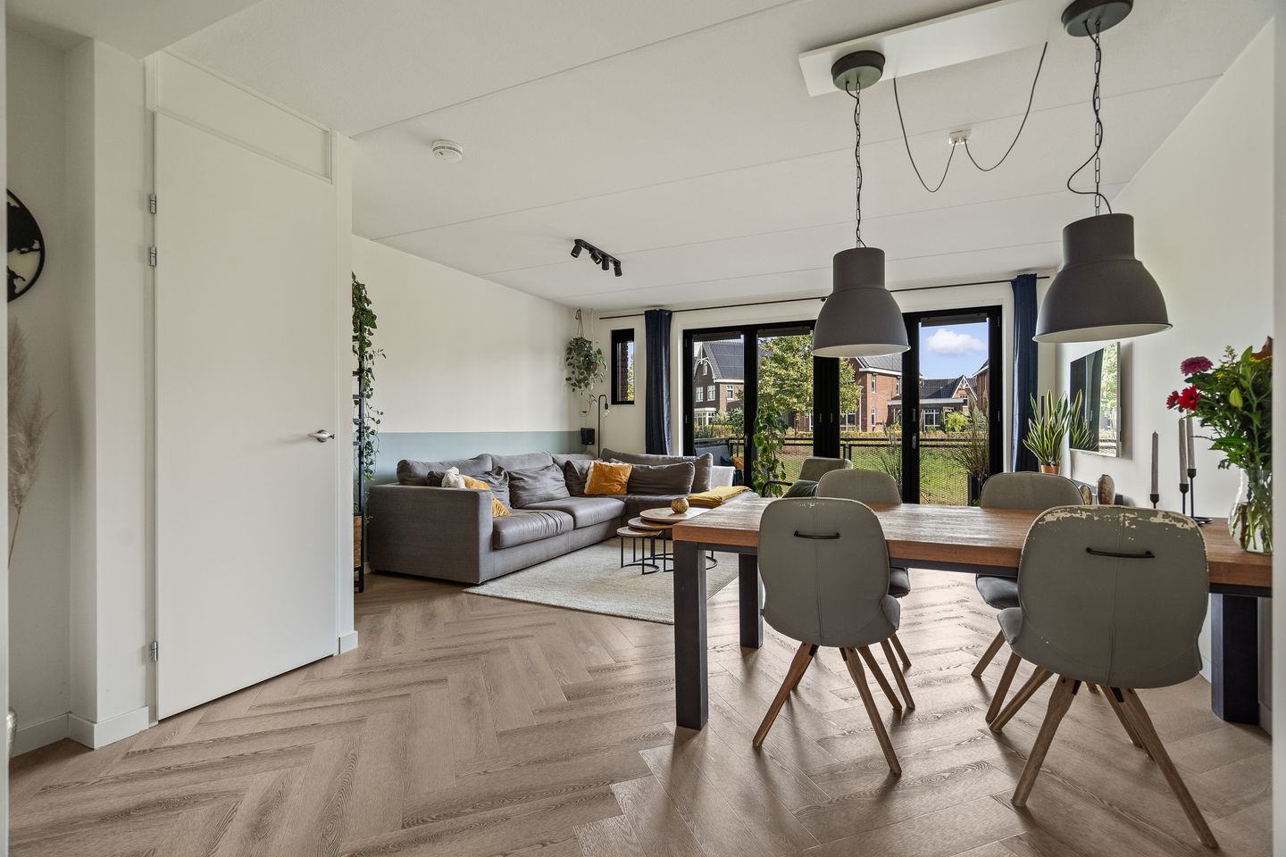 Photo 10 of Via Horta 113