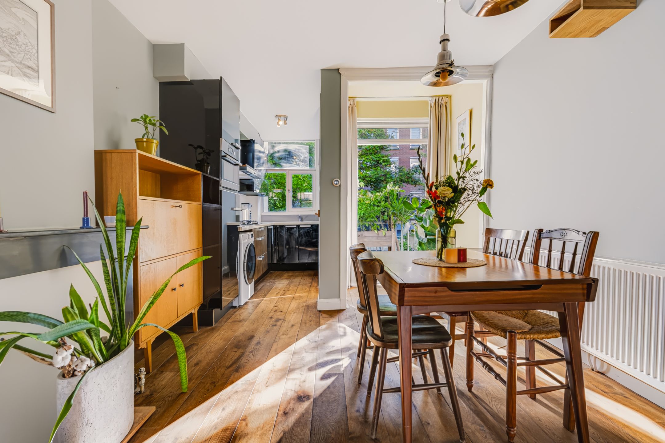Photo 9 of Joan Melchior Kemperstraat 47-1