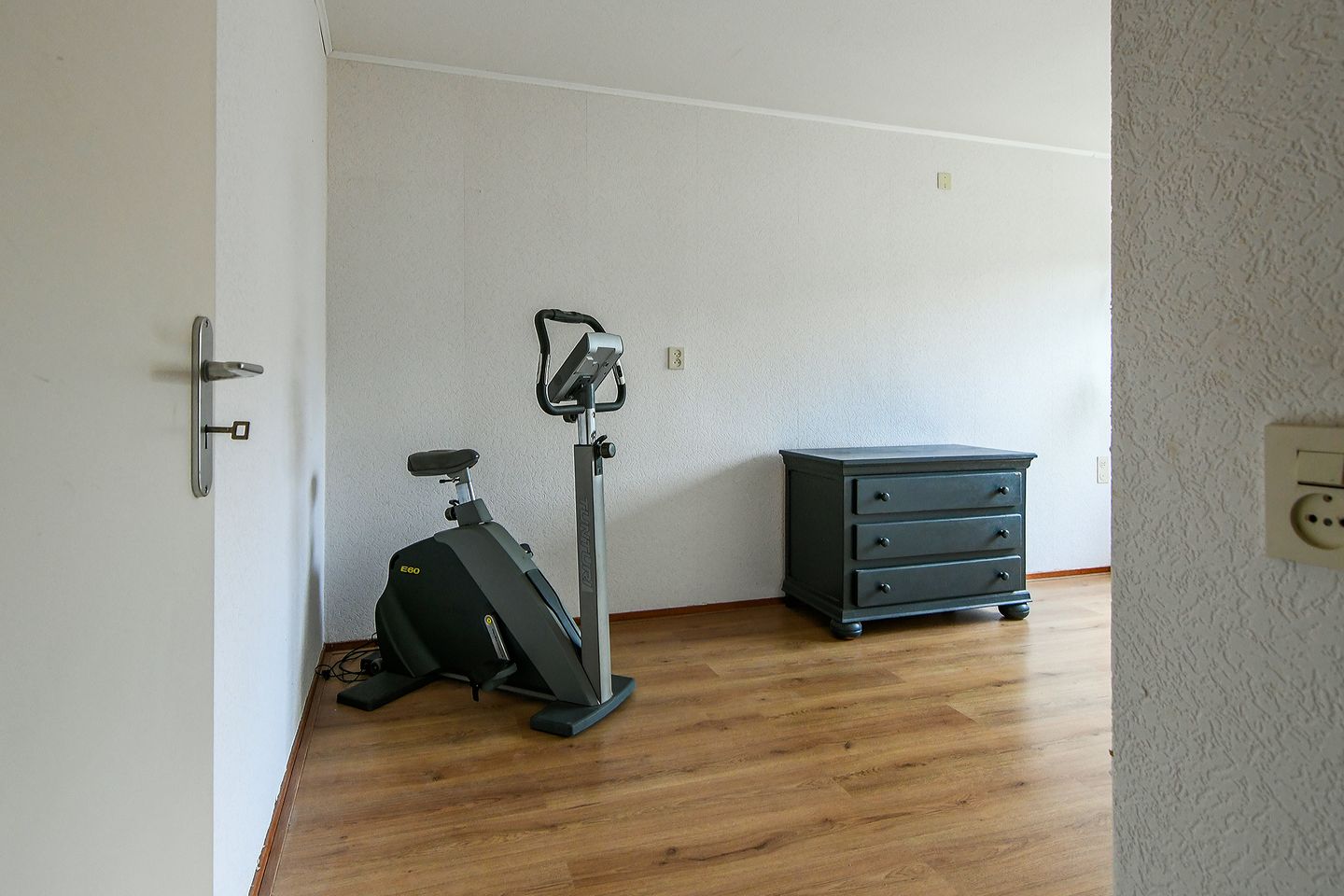 Photo 25 of Wever 16