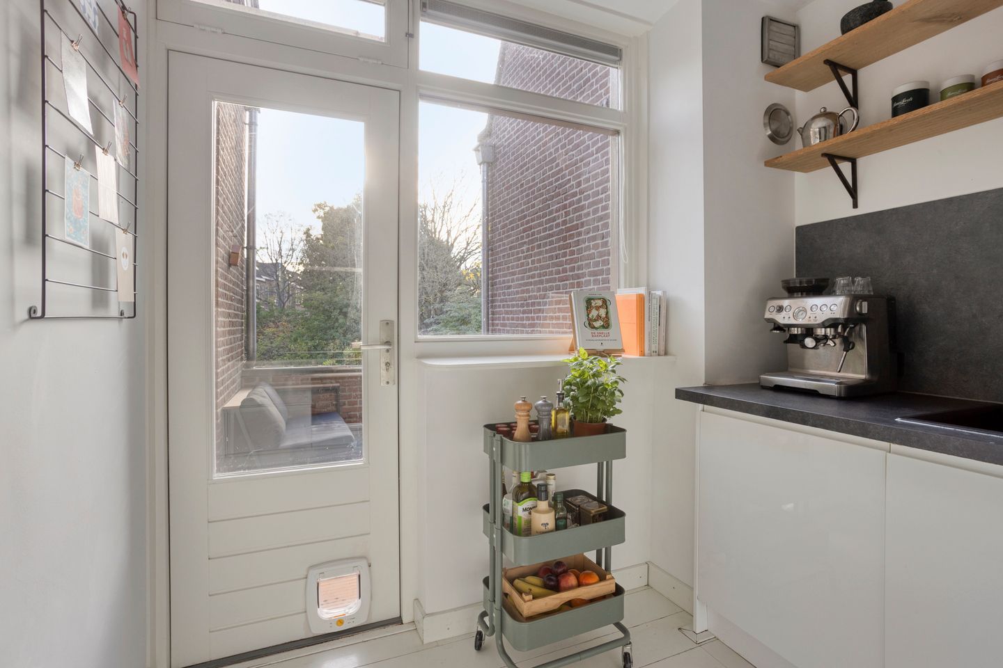 Photo 10 of Leeuwerikstraat 1-B