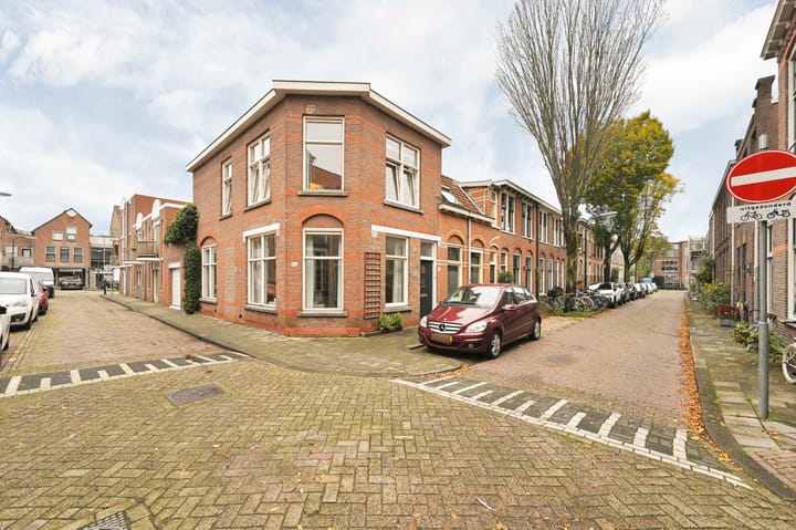 Foto 4 van Leliestraat 1