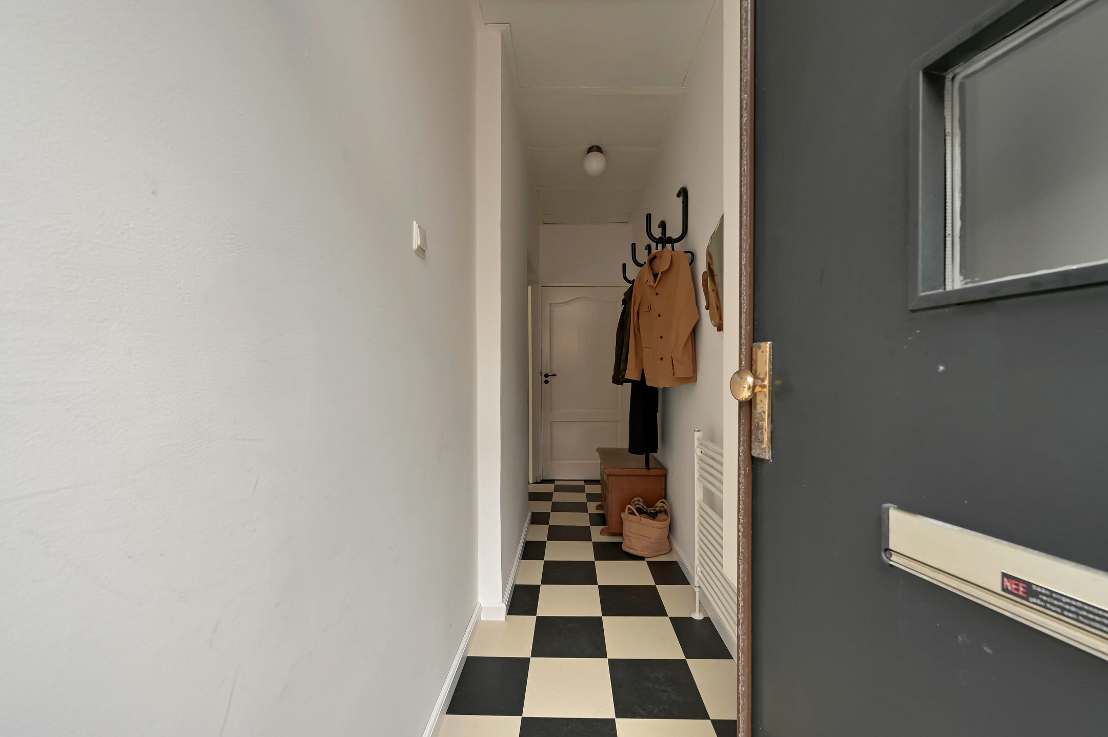 Foto 6 van Leliestraat 1