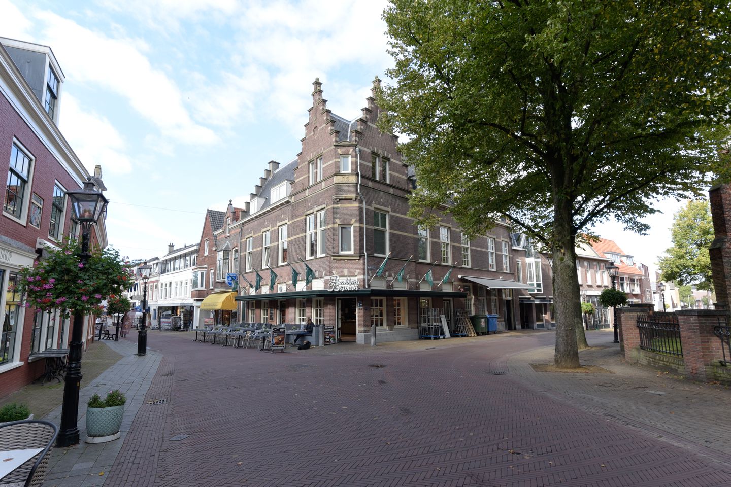 Foto 40 van Leliestraat 1