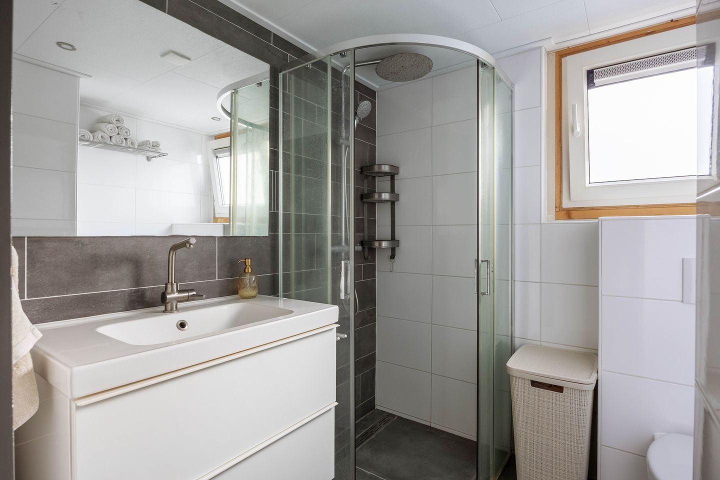 Photo 10 of Havenstraat 86