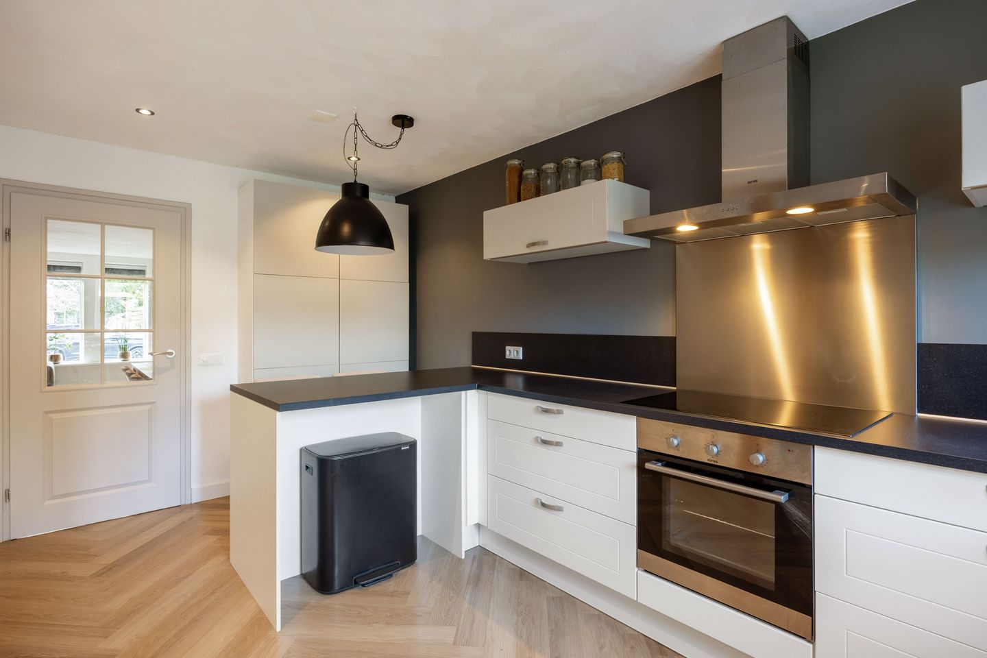 Photo 35 of Havenstraat 86