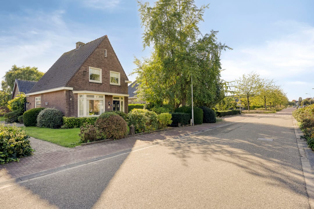 Photo 38 of Zesweg 88