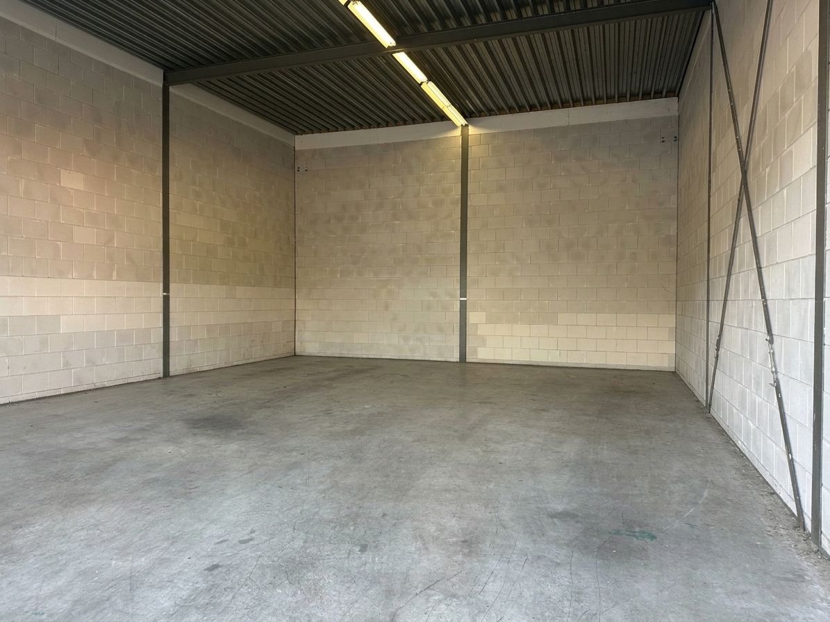 Bekijk foto 3 van Industrieweg 35