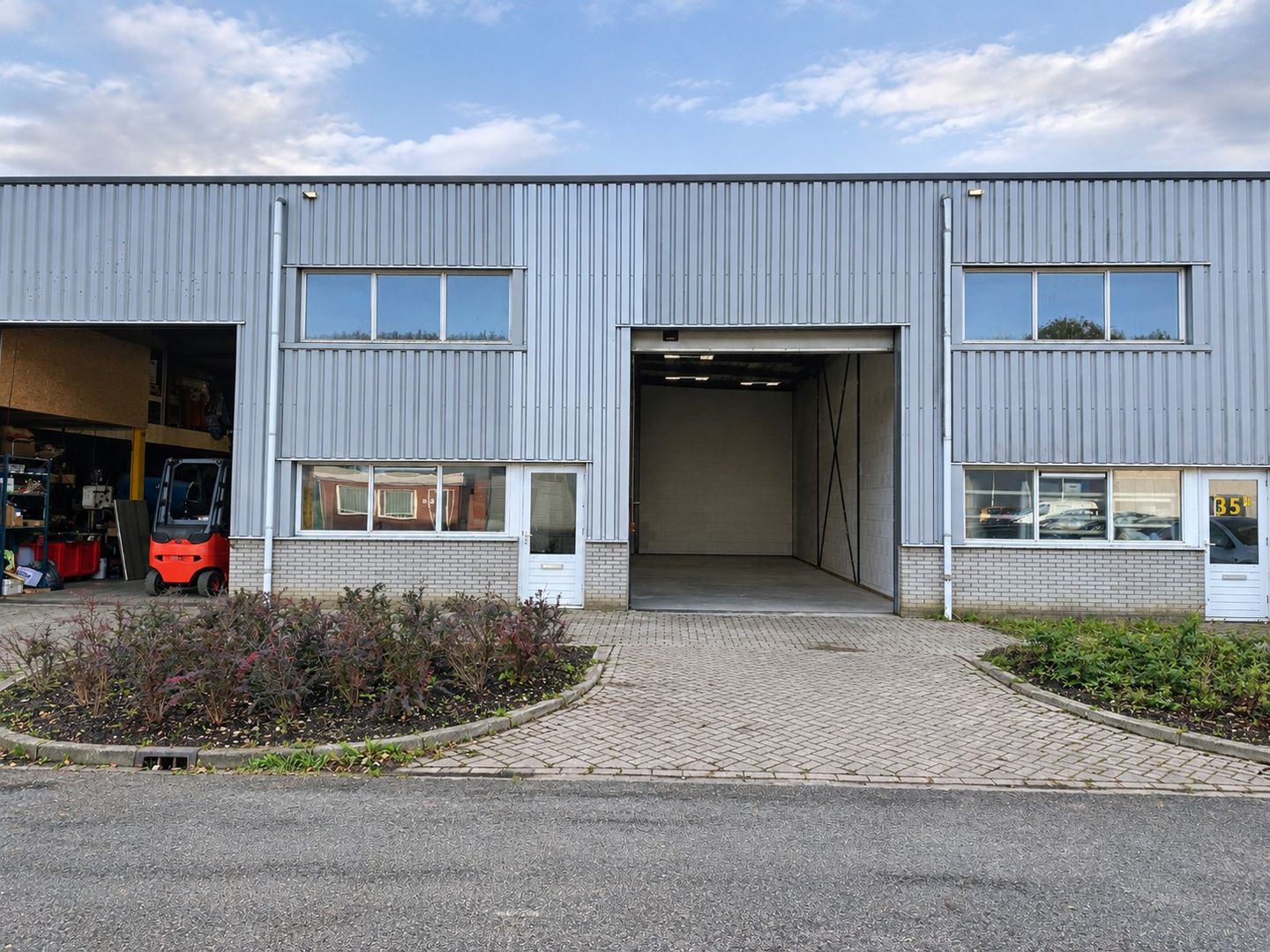 Bekijk foto 5 van Industrieweg 35