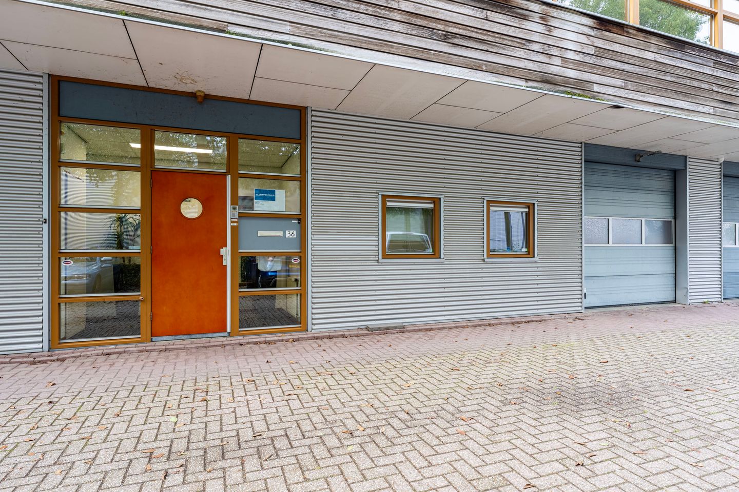 Bekijk foto 1 van Delta 36