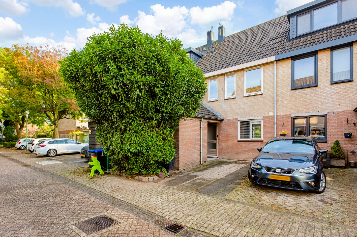 Foto 1 van Voorsteven 14