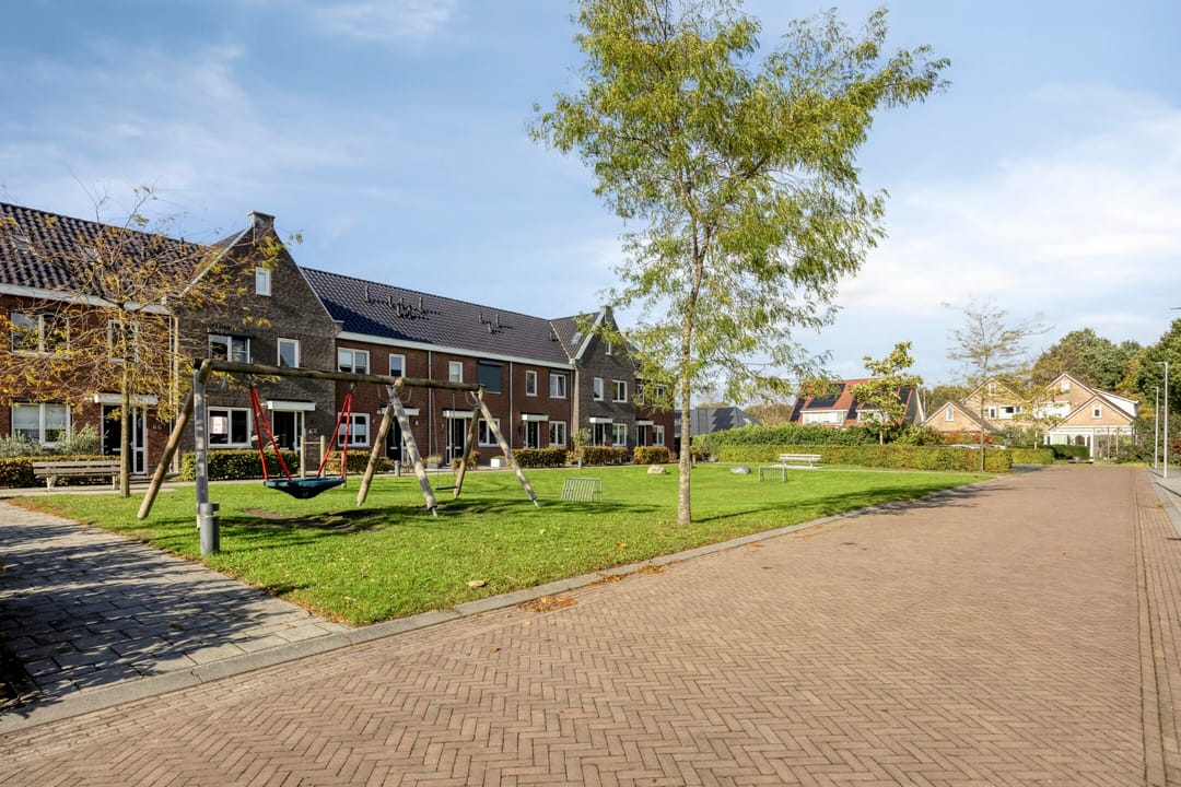 Foto 43 van Oosterlandenerf 76