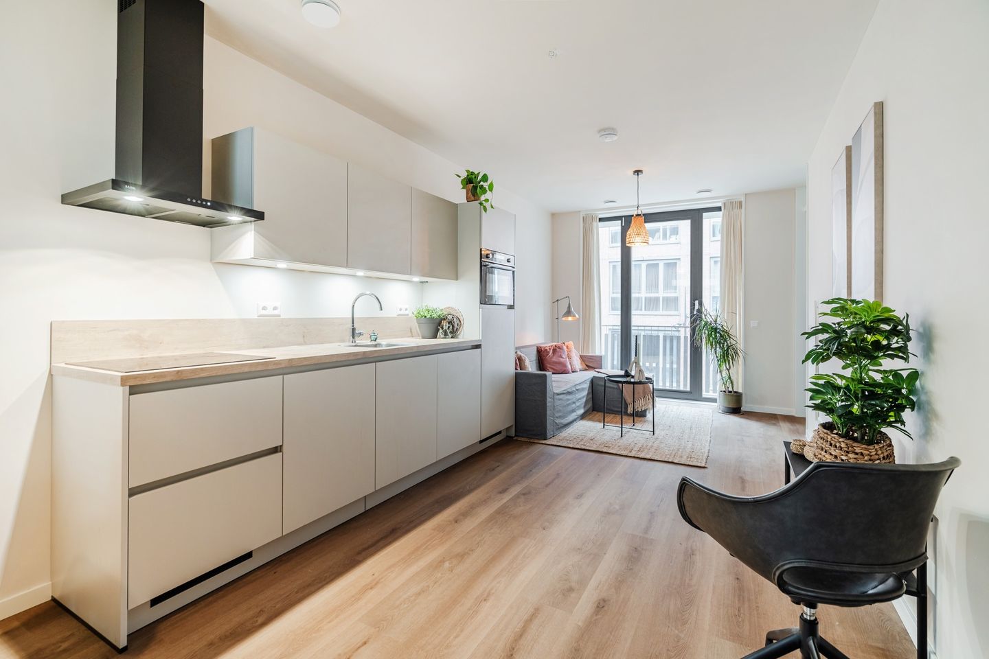Foto 1 van Stelplaats 99