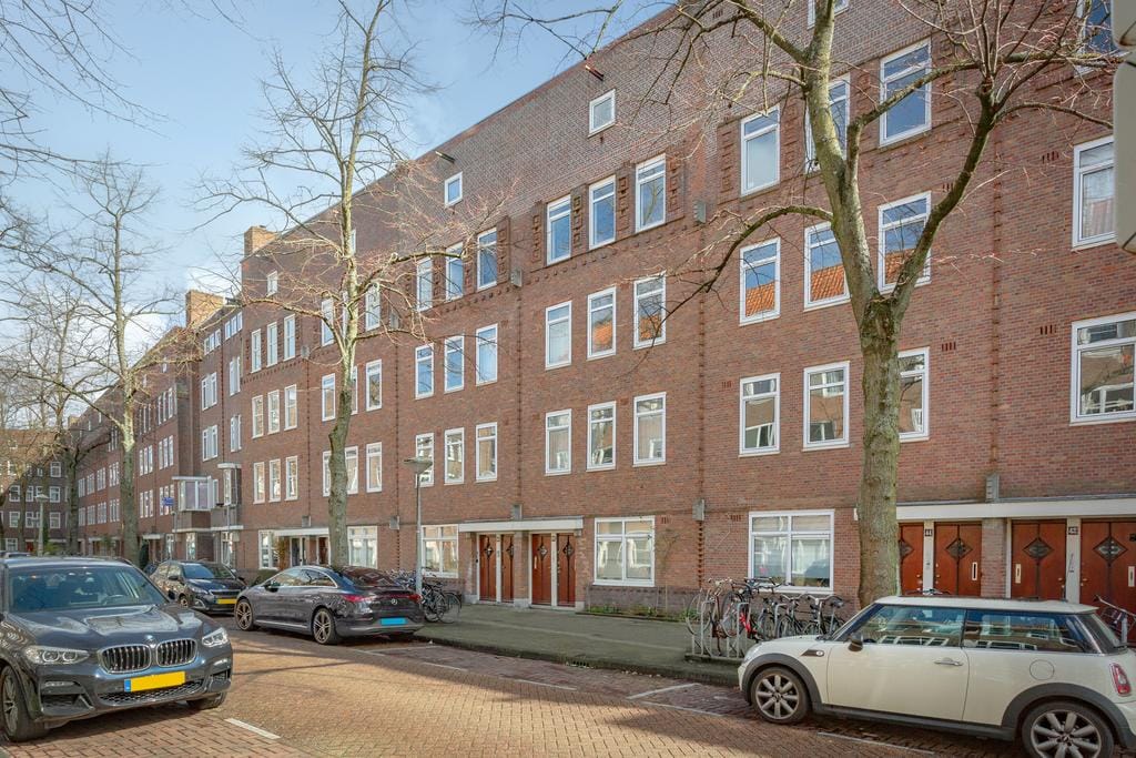 Photo 21 of Crynssenstraat 48-1