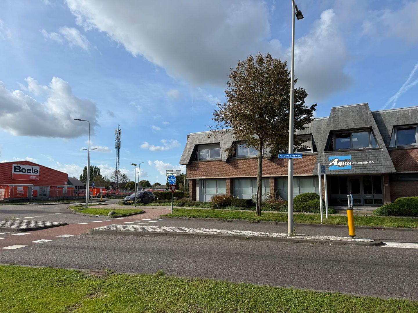 Bekijk foto 3 van van Leeuwenhoekweg 2
