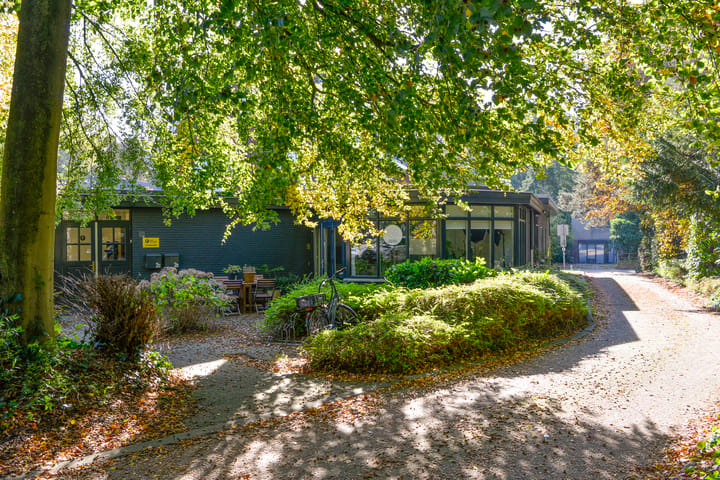 Van der Lindenlaan 2-B, Hilversum