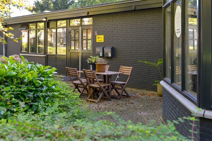 Van der Lindenlaan 2-B, Hilversum