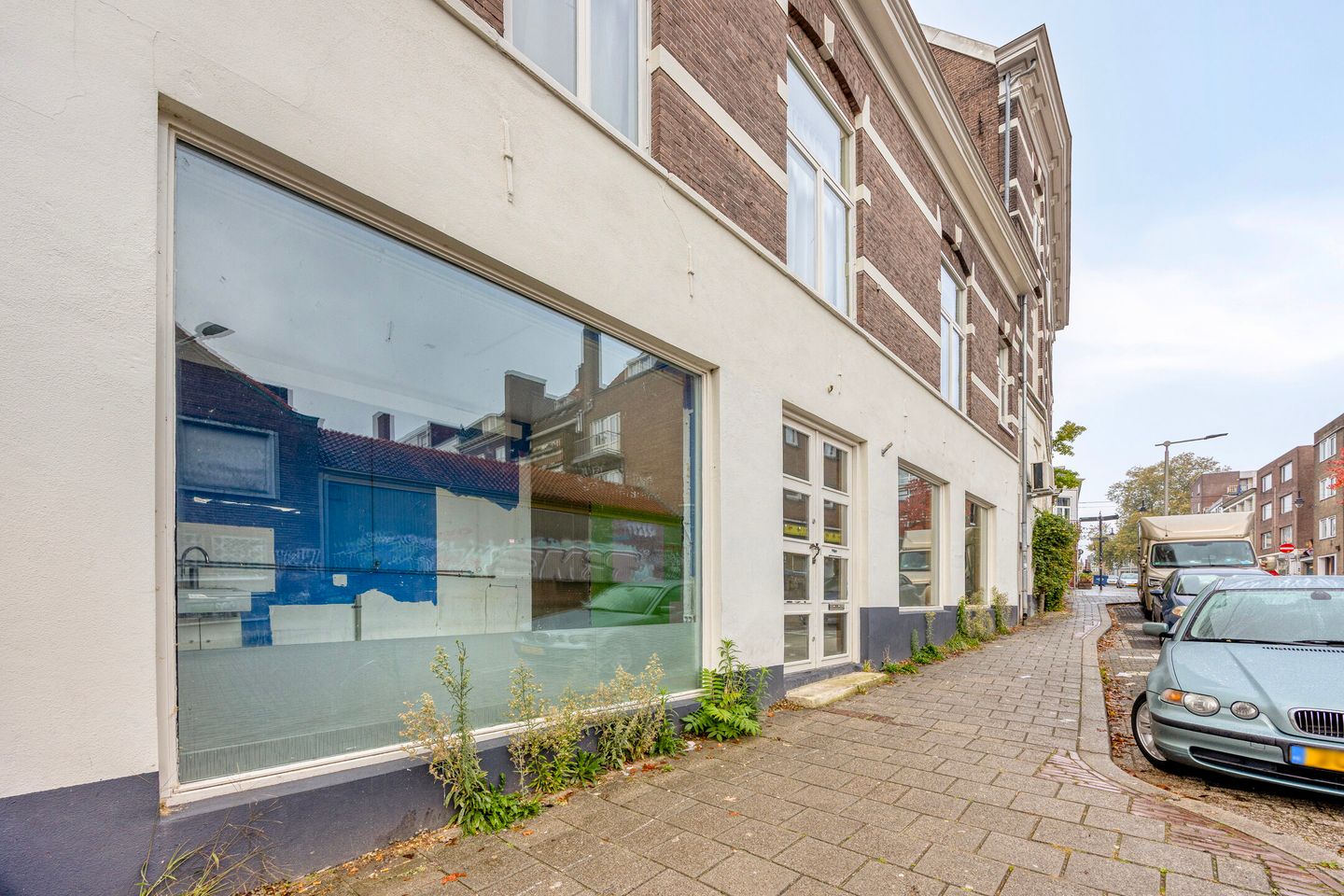 View photo 2 of Boekhorstenstraat 81