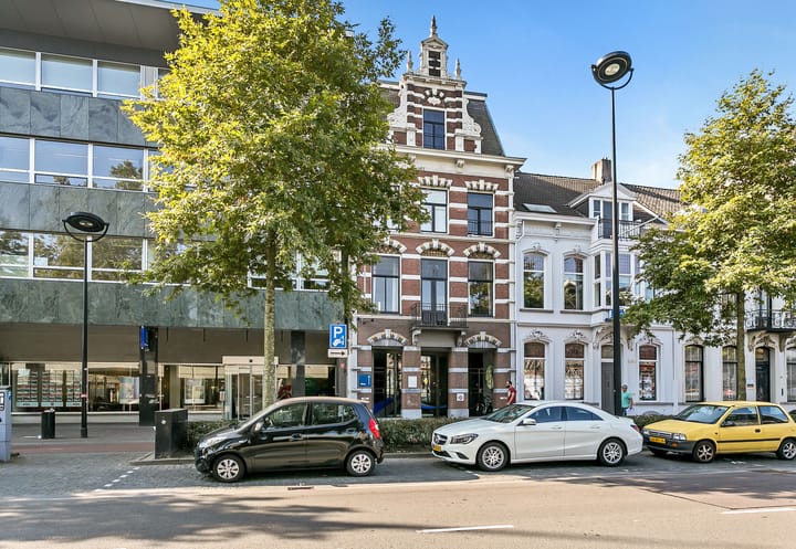 Spoorlaan 398, Tilburg