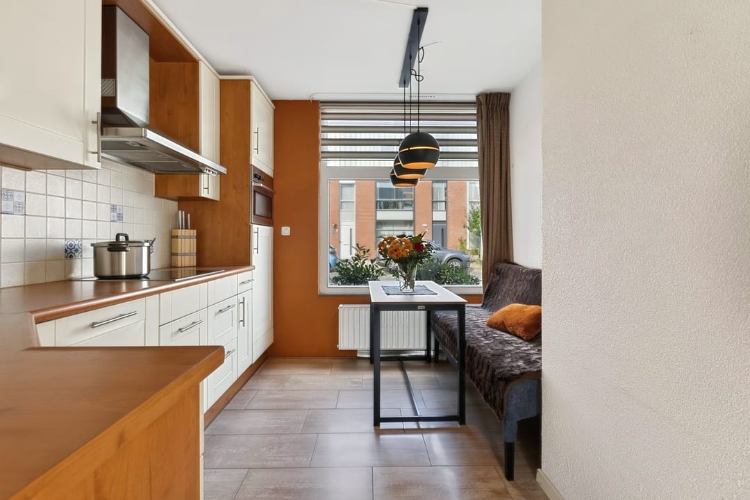 Photo 8 of Simpelveldstraat 26