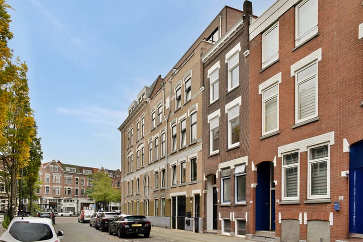Foto 4 van Joost van Geelstraat 8-A