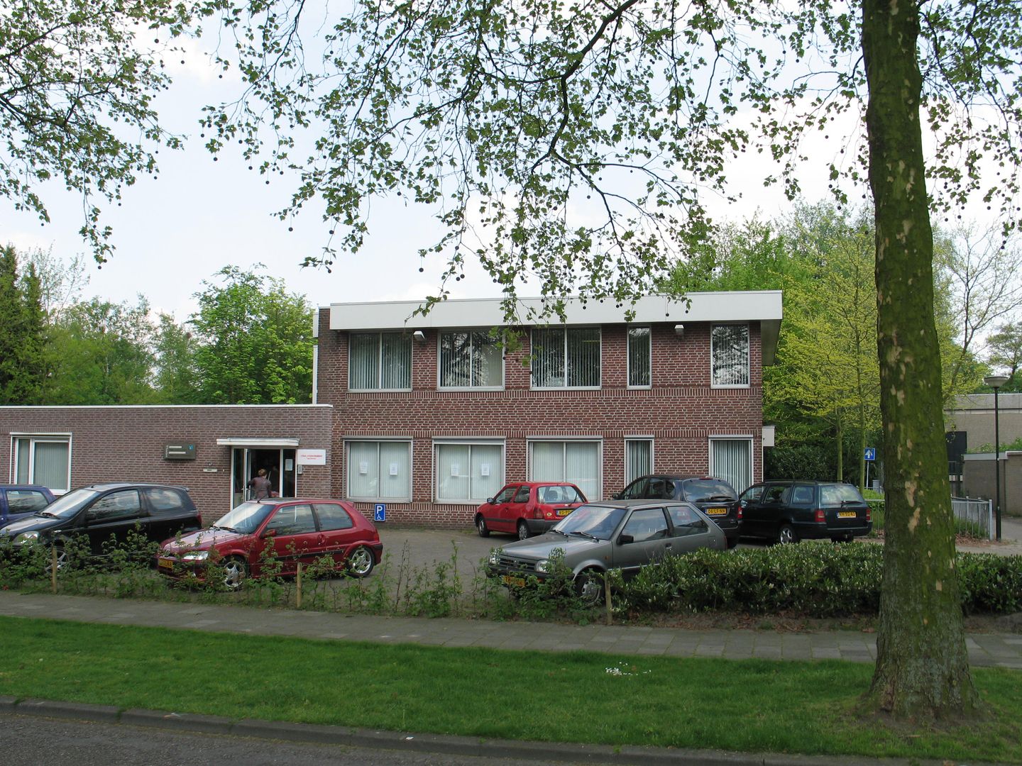 Bekijk foto 1 van Burg. Verwielstraat 67