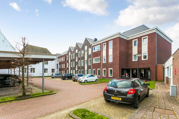 Photo 2 of Vijverstraat 2-C