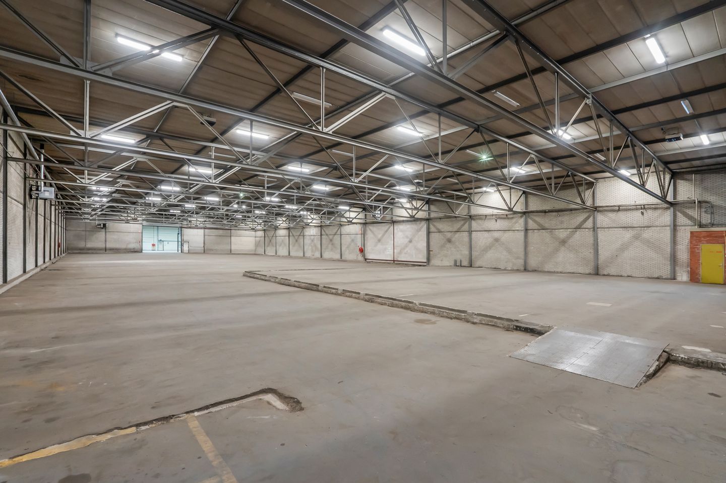View photo 3 of Schieweg 85