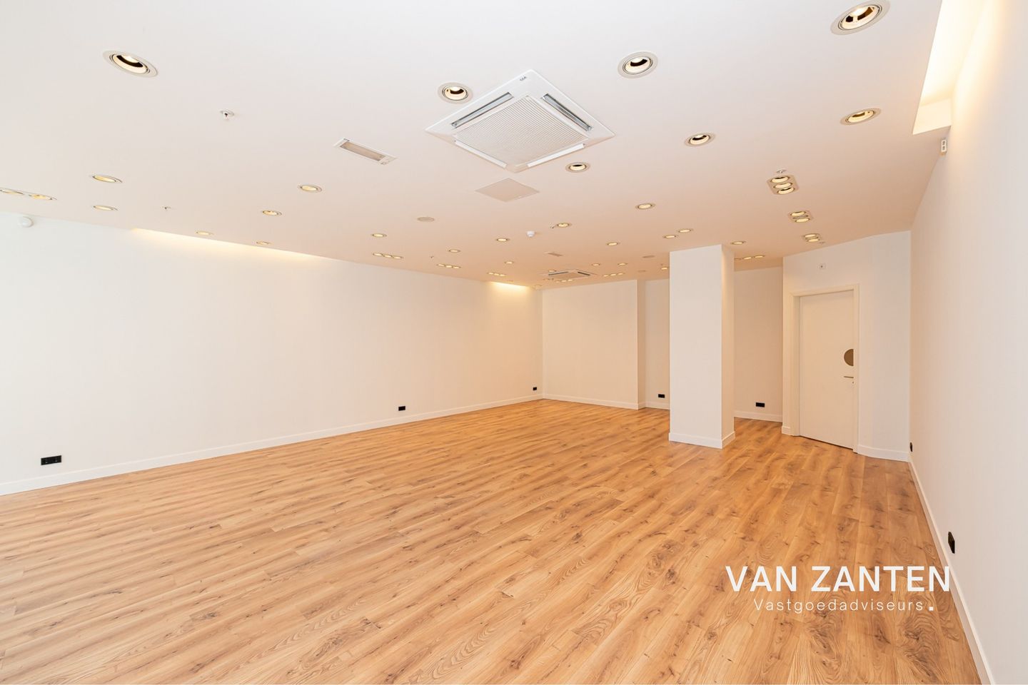 Bekijk foto 2 van Salmstraat 35