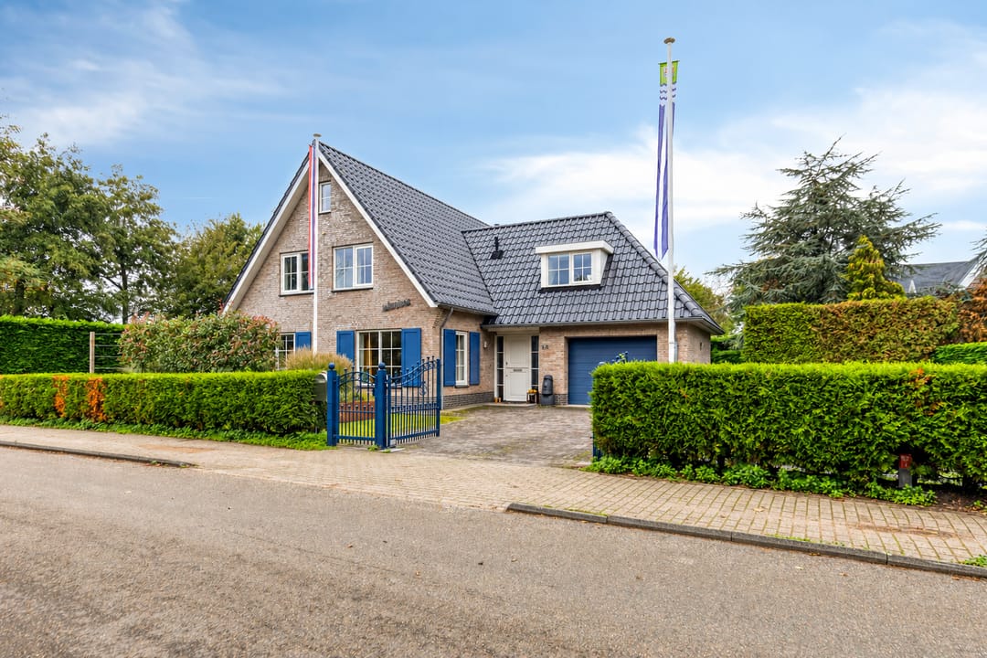 Photo 1 of Hoogenboomlaan 48