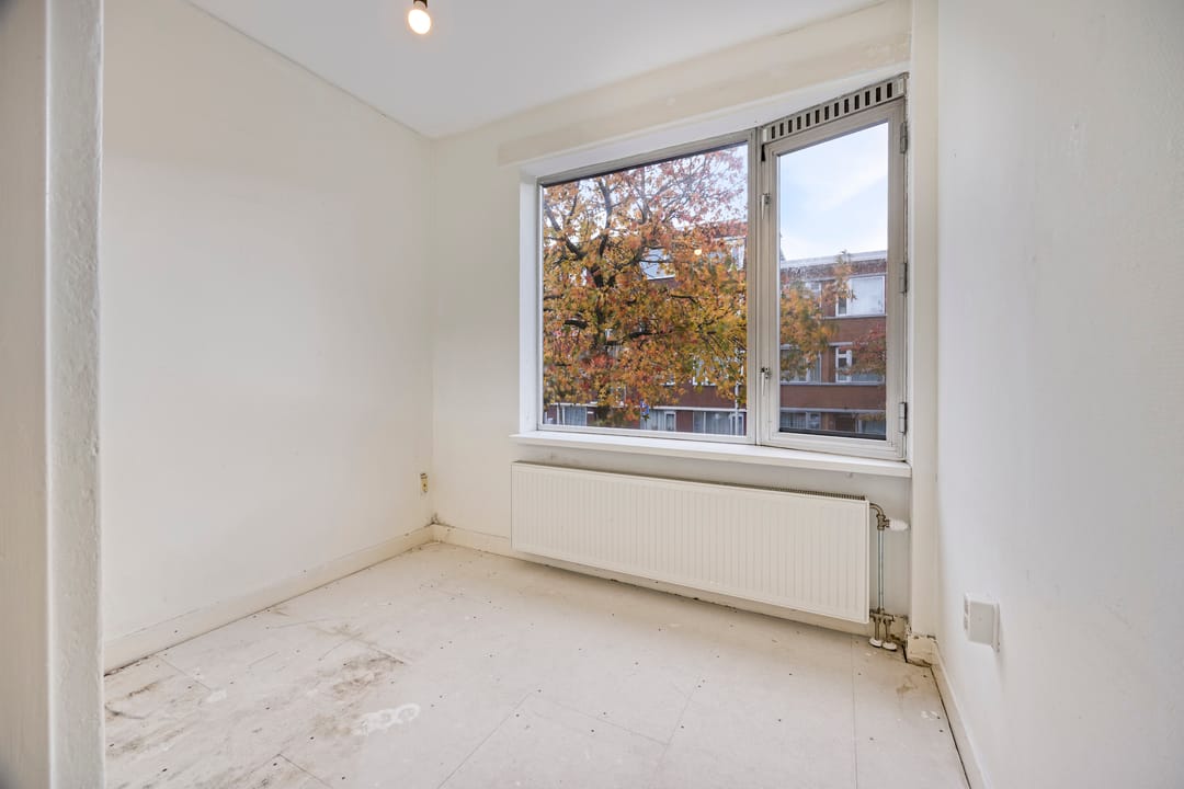 Photo 11 of Vreeswijkstraat 547