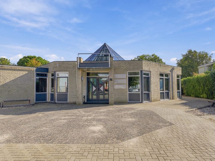 Uitmaat 25, Giesbeek