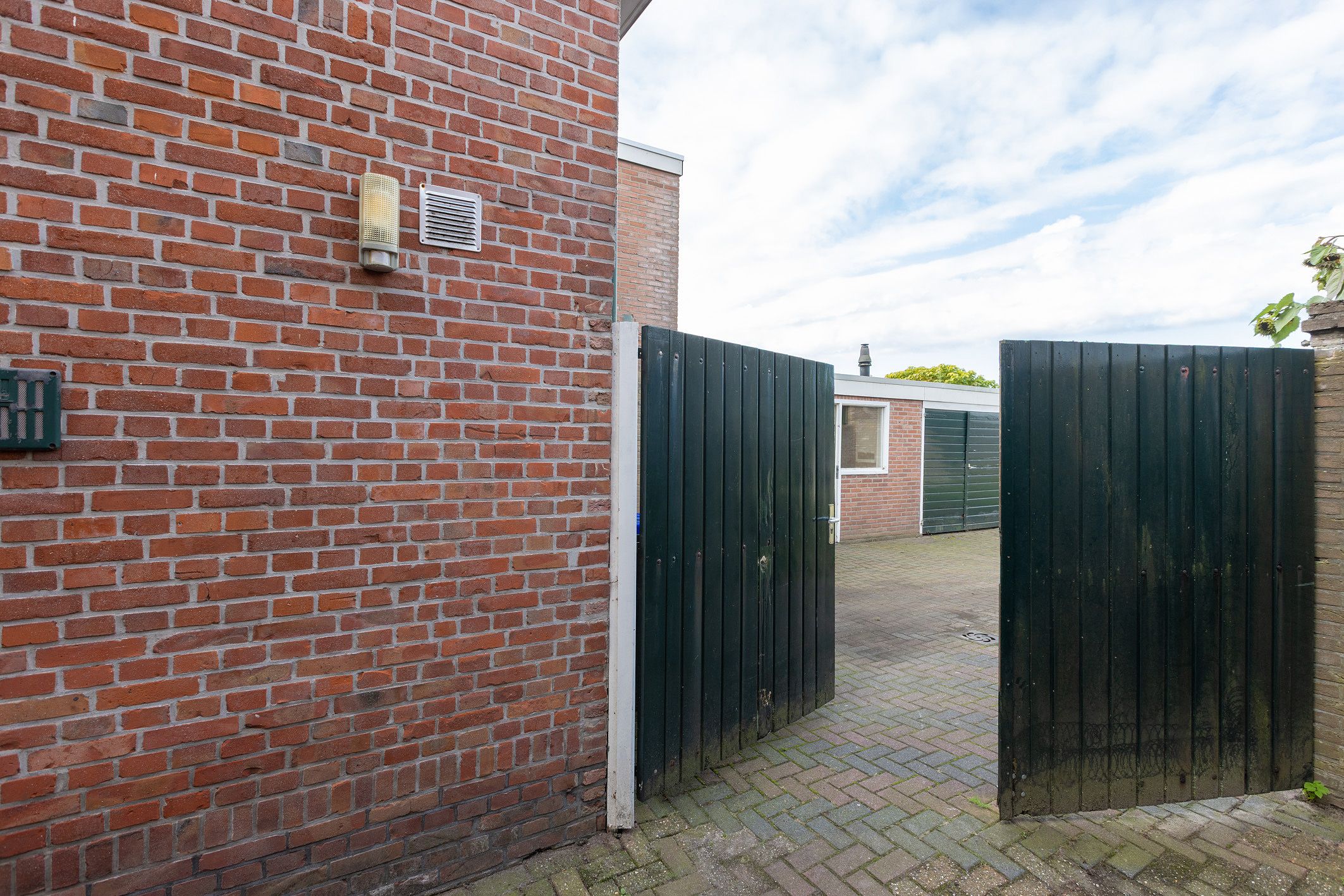 Photo 42 of Lievelderweg 99