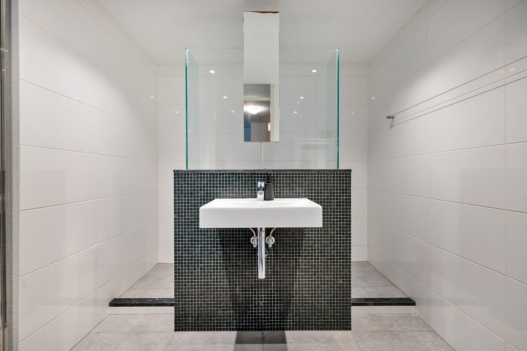 Photo 31 of Van Alphenstraat 6