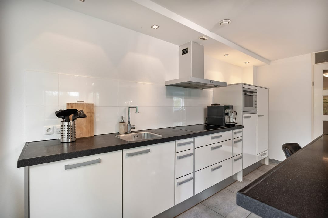 Photo 22 of Van Alphenstraat 6