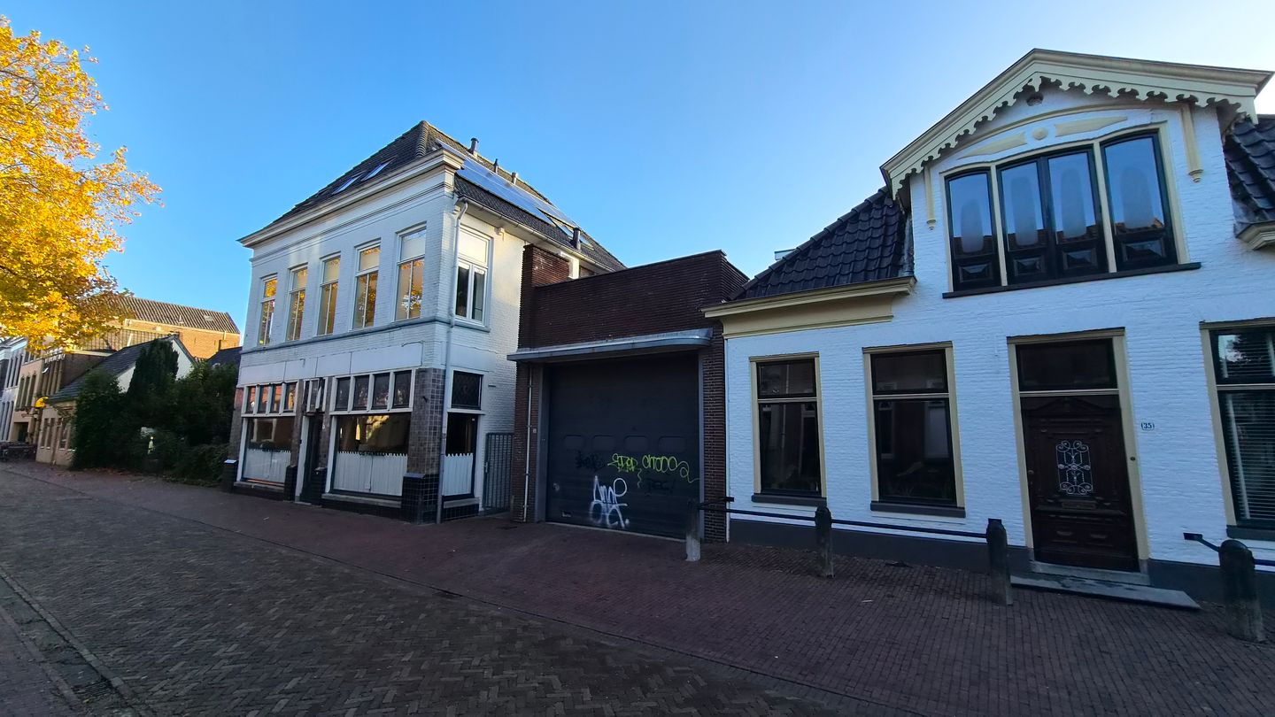 Bekijk foto 3 van Zuideinde 33